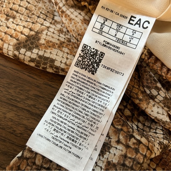 Guess Tan and Cream Snake Print Y2K Blouse - Picture 5 of 10